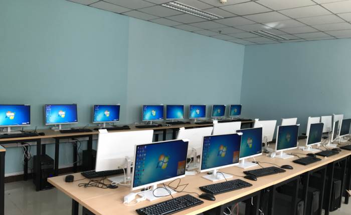 深圳億瑪客網絡營銷學院教學環境與網絡設備銷售課程優勢探析